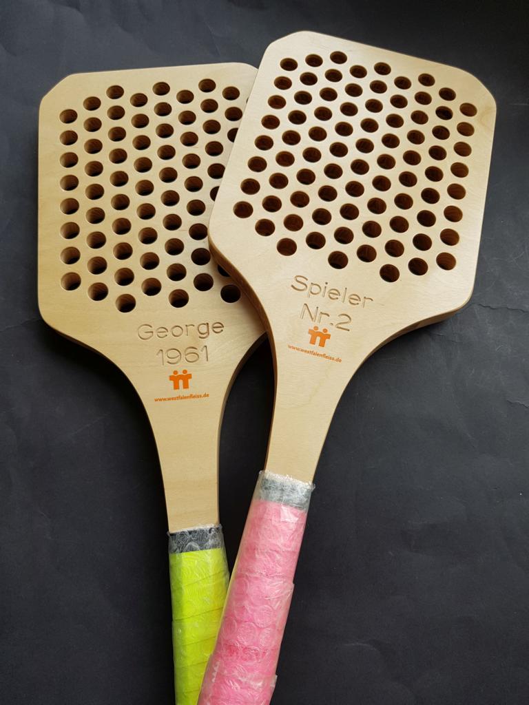 Speckbrettschläger mit Holzgravur