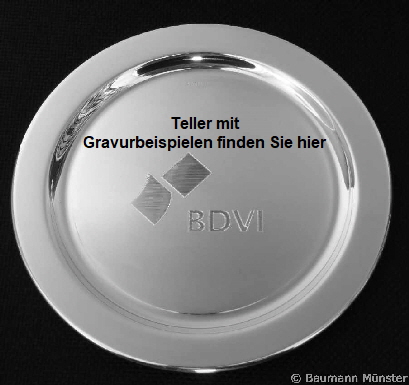 versilberter Teller mit Firmenlogogravur 