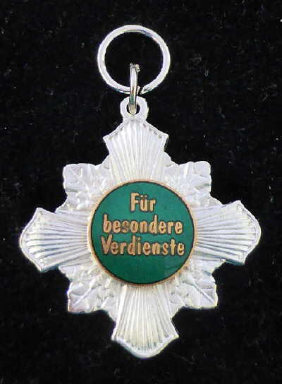 Für besondere Verdienste PB61051