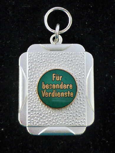 Orden Für besondere Verdienste PB63051