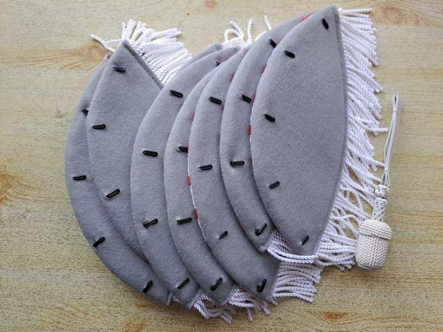 Schwalbennester rot-weiß unten