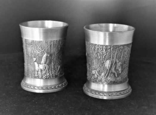 Zinn Stamper Schnapsbecher Jagd 1